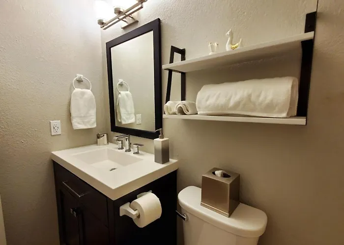 - Cozymesaapartment-fullyequipped-2br-2ba Apartment Mesa