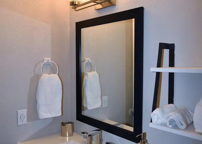 Apartment - Cozymesaapartment-fullyequipped-2br-2ba
